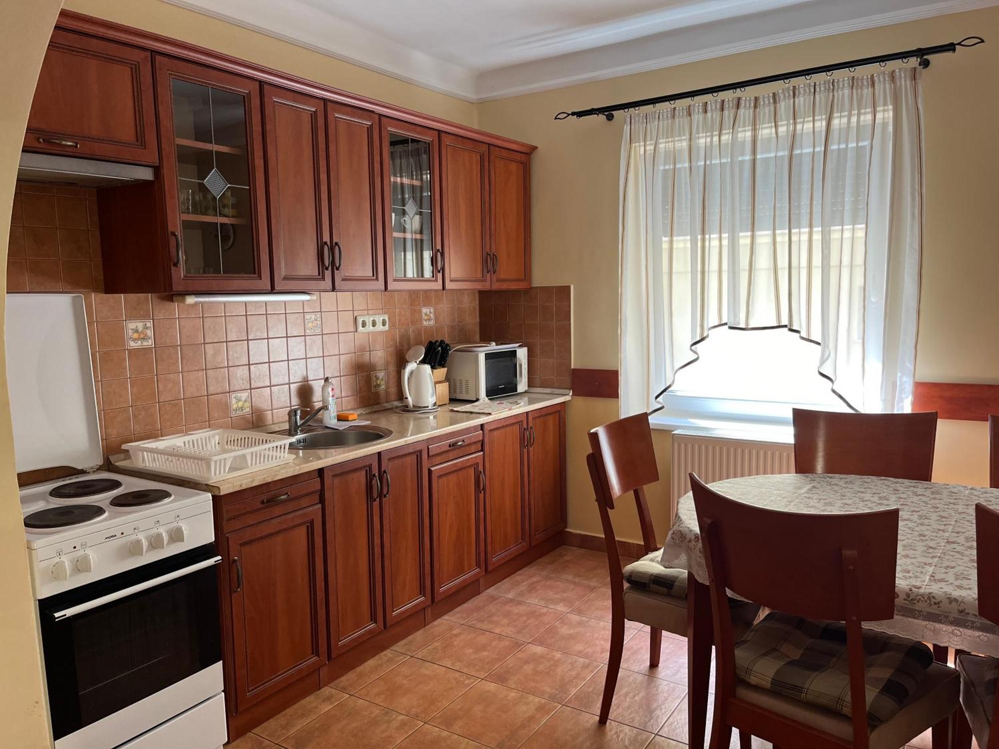 Apartment Villa Attila ヘーヴィーズ エクステリア 写真
