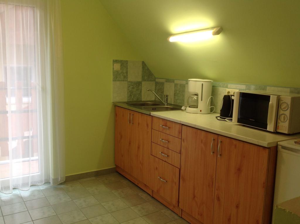 Apartment Villa Attila ヘーヴィーズ 部屋 写真