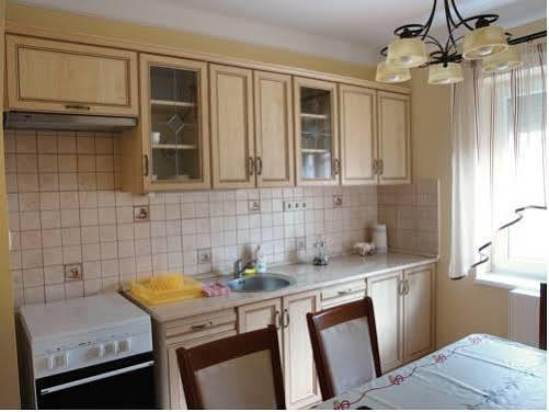 Apartment Villa Attila ヘーヴィーズ エクステリア 写真